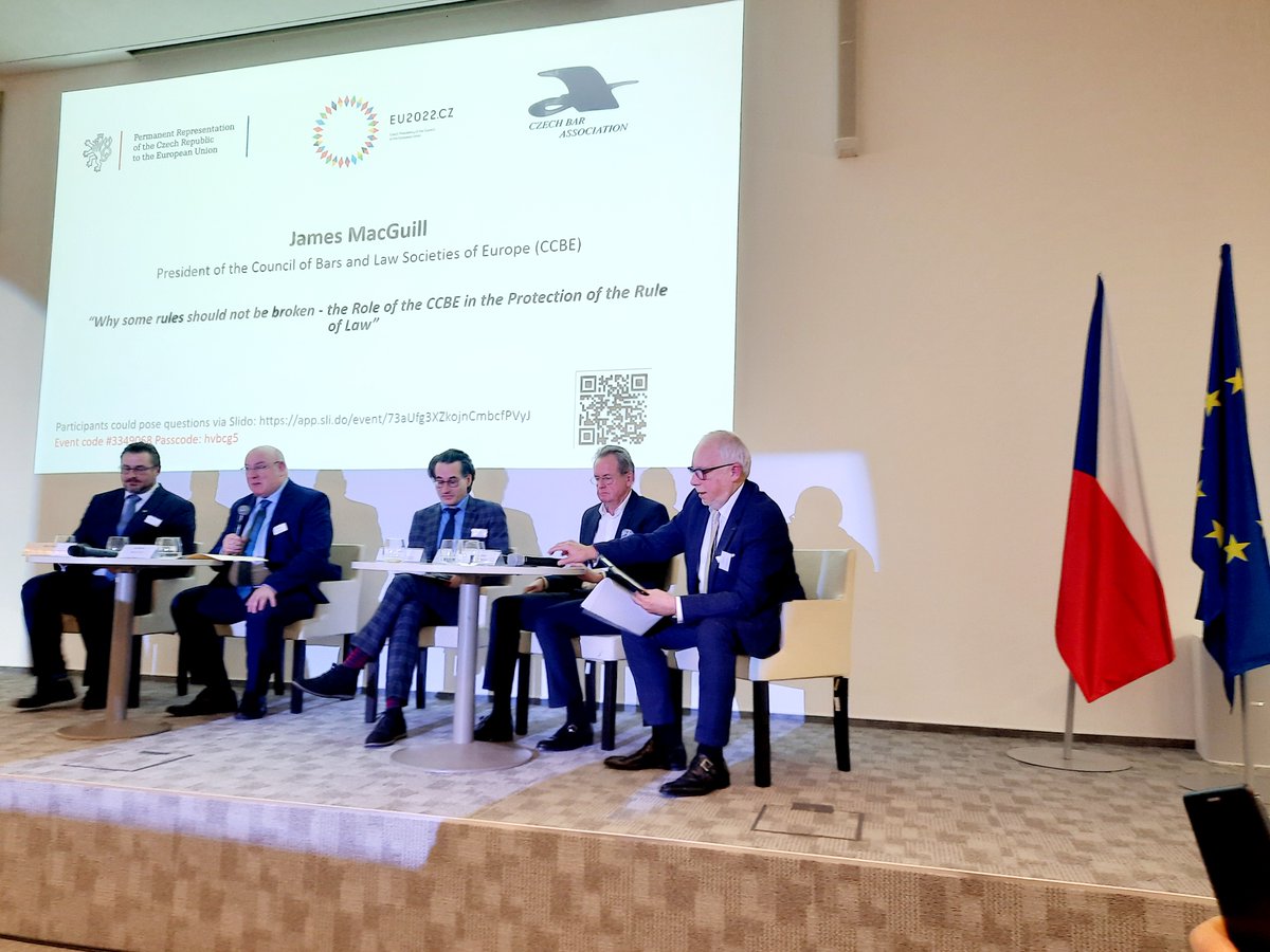 DBFBXL's tweet photo. 🇪🇺🇨🇿⚖️#Justice Les avocats et barreaux indépendants : piliers, garants et moteurs de l'Etat de droit #RuleOfLaw @CCBEinfo @CNBarreaux @Conf_Batonniers @Avocats_Paris @CAK_cz @EU2022_CZ @EP_Justice https://t.co/5eUMw0vc4S