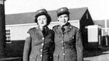 IndigenousON's tweet photo. Today is Indigenous Veterans Day, a time to commemorate the bravery, service and sacrifice of First Nation, Inuit and Métis military heroes. 🌺

Thank you to Indigenous veterans, and to those who continue to serve: https://t.co/JyPA6sAY6I https://t.co/ziBkW3PKYt