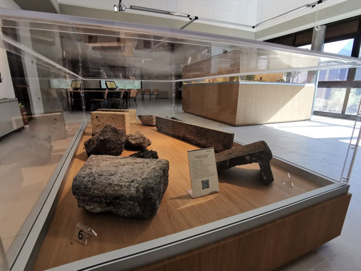 VicinanzaL's tweet photo. Un corso di formazione professionale per giornalisti. Ma anche l’occasione per ammirare a Boscoreale il prezioso museo dedicato al Vesuvio. Spero saremo in tanti https://t.co/VQitrBKdIk