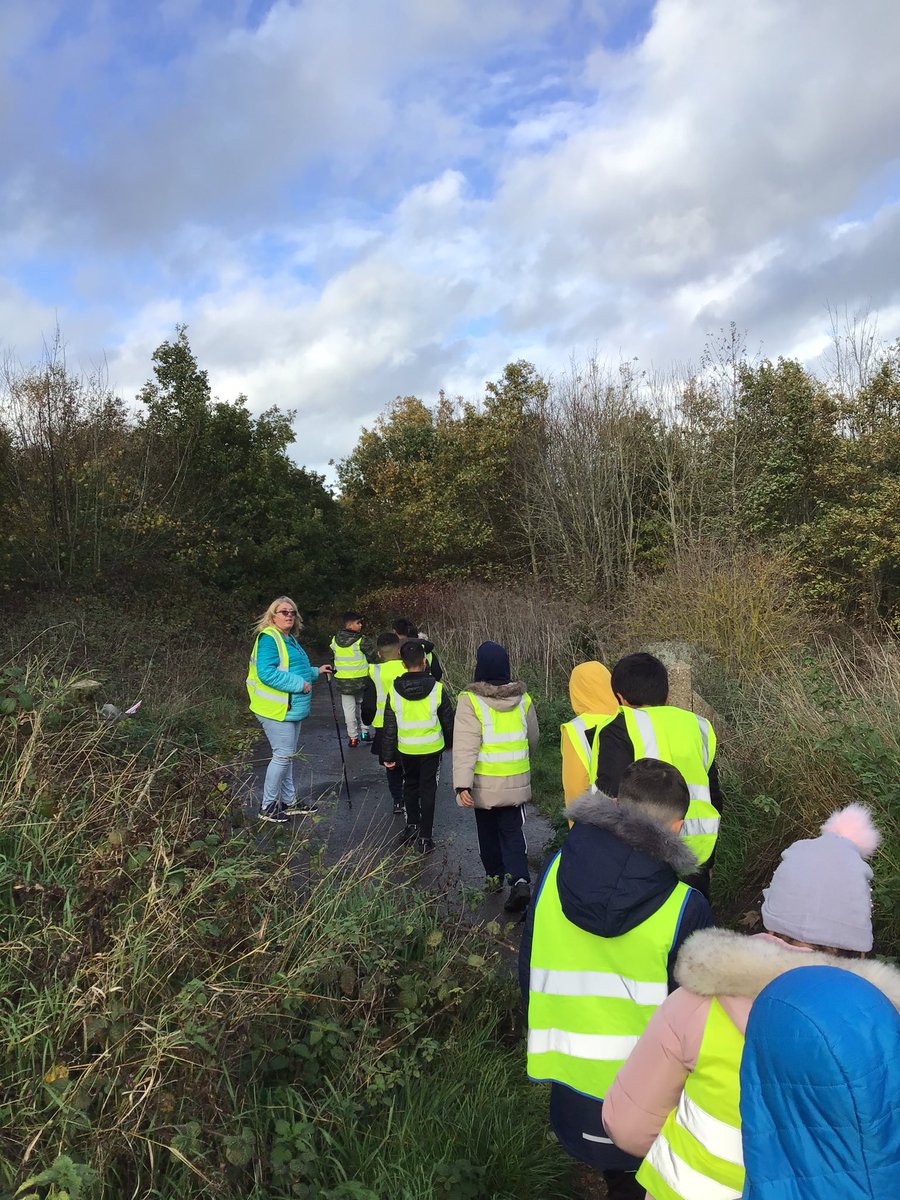 alstonprimaryb9's tweet photo. Year 5 have enjoyed a long muddy walk and den building at the Brighouse. @TheBrigHouse. #RRSA #article24 #article31 https://t.co/kgt5vfIgbD
