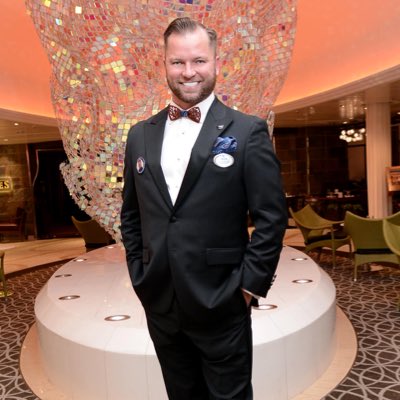 nickhuffman's tweet photo. #NewProfilePic https://t.co/PvpWDHebyF