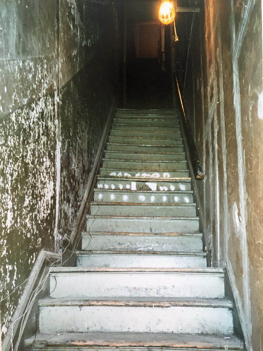 sohomemory's tweet photo. Top 10 quirky things about life in 1970s SoHo: 
#9 You did a lot of climbing. Many buildings had freight elevators, but often they were not on the ground floor when you came home.
Please contribute to our Legacy Campaign today! https://t.co/8OizpohDxV https://t.co/rjeosjXGKA