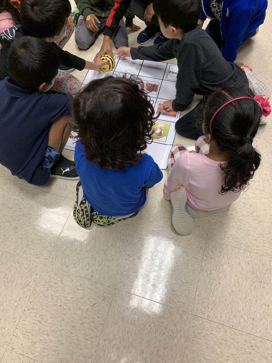 FittsLibrary's tweet image. Kinder and First grade have been busy coding with Beebots and retelling the story of Turkey Trouble. @RiddleElem @fisd_libraries #fisdmadetoshine