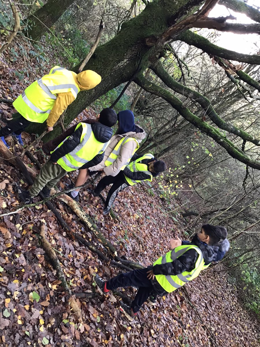 alstonprimaryb9's tweet photo. Year 5 have enjoyed a long muddy walk and den building at the Brighouse. @TheBrigHouse. #RRSA #article24 #article31 https://t.co/kgt5vfIgbD