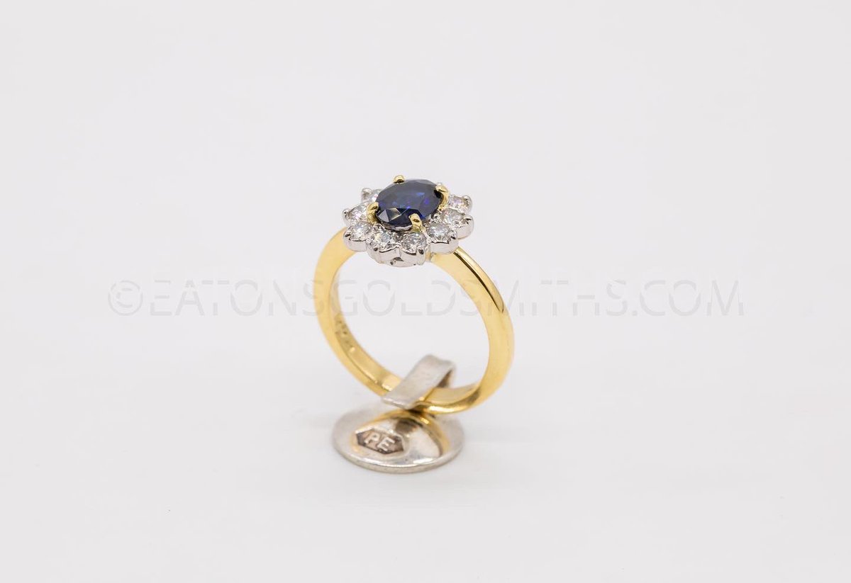 eatonsgoldsmith's tweet photo. Blue Sapphire &amp; Diamond Classic Claw Set Cluster Ring in 18ct Yellow Gold &amp; Platinum, Handmade by Paul Eaton VPRMS MAA. 

#eatonsgoldsmiths #bespokejewellery #handmade #sapphireanddiamond https://t.co/DSf7jBQKkq