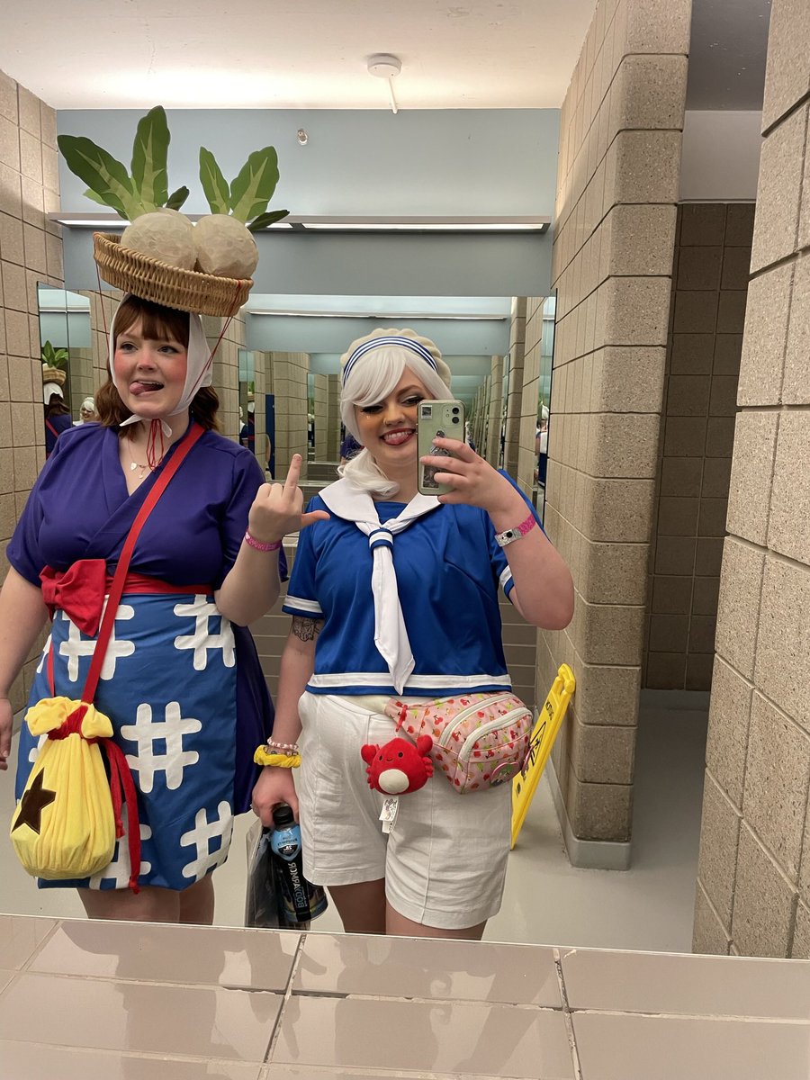 2Sugoi's tweet image. WOO WOO WOOOOO JESSIE BIRHDAY JESSIE DAY DO YOUR JESSIE DANCE!!!! I can’t wait to seeee youuuuu this weekend!!! You’re so funny and sweet and I live for a Jessie review video heheheeh. I love you thanks for letting me hang out with pip.