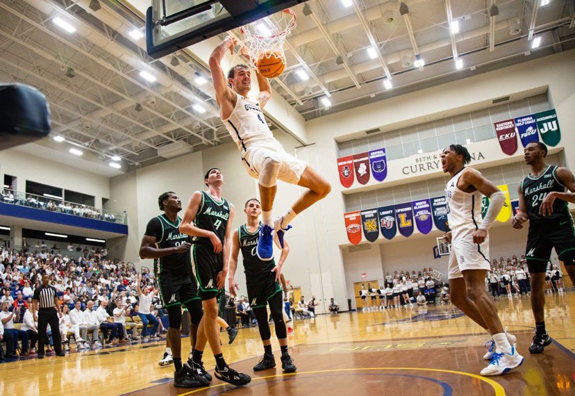 robertdkoch's tweet photo. Last night @queensMBB defeated Marshall 83-82 in our FIRST D1 game. Curry Arena was ELECTRIC! Look forward to what the future holds for The Royals Club and @QueensUniv 🏀 https://t.co/q245UwgacL #collegebasketball #athleticfundraising #teamwork https://t.co/GQoy6kaCQT