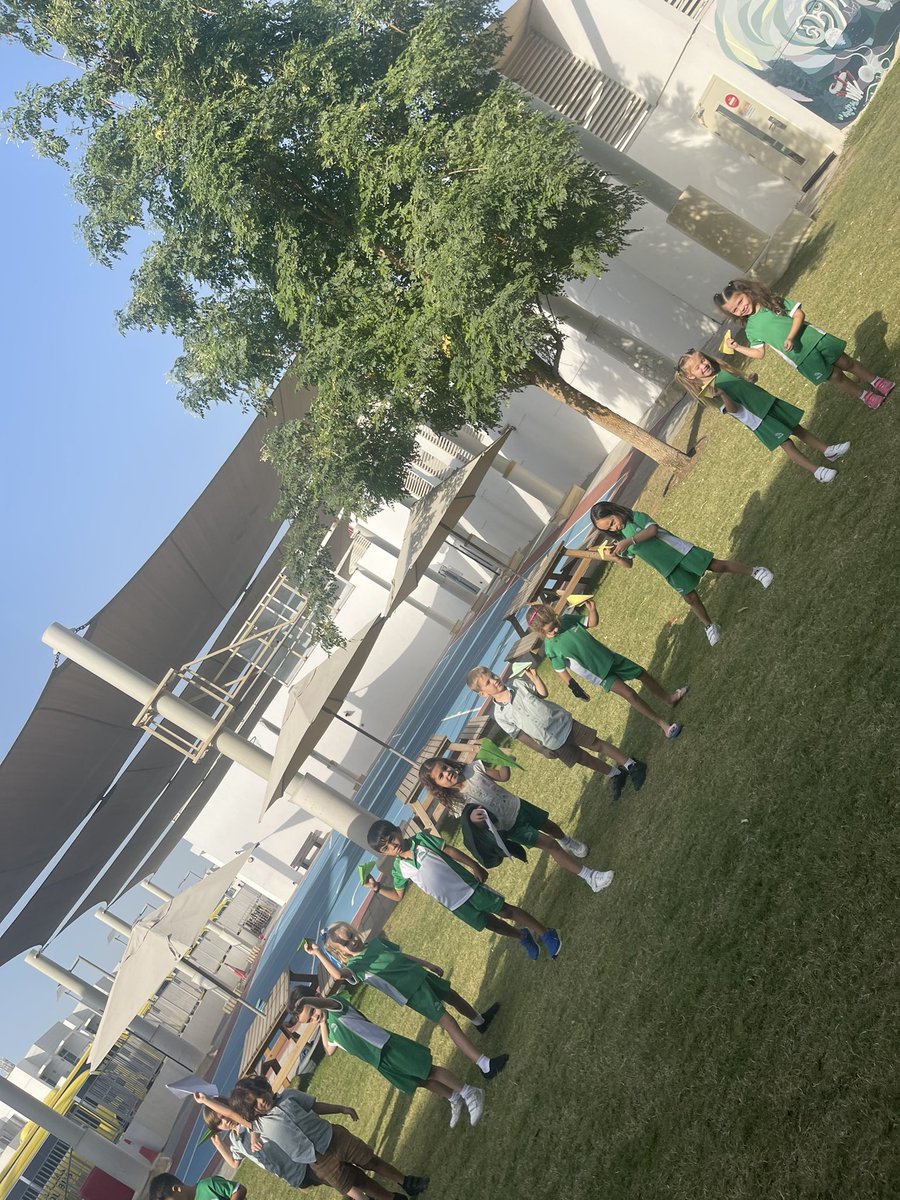 ArborYear1's tweet photo. 1ST made, tested and evaluated their paper aeroplanes today as part of their learning about the Wright brothers in project ✈️ #STEAMlearning #fromAtoB https://t.co/HmgTILxCE5