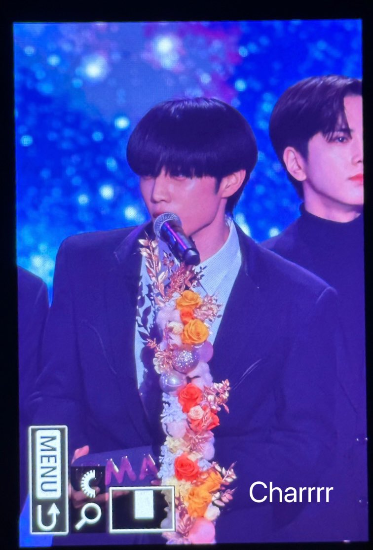 Charrrr999's tweet photo. 221108 GMA 

#더보이즈 #THEBOYZ #선우 #SUNWOO https://t.co/cv6nFmJduy