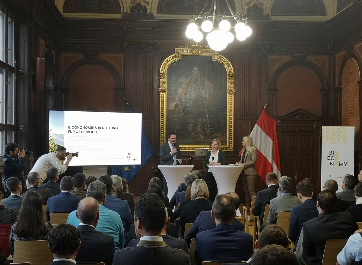 Präsentation des "Bioökonomie Aktionsplans" und Vorstellung des "Bioeconomy Austria" Netzwerks. Wir <a href="/at_AEA/">Austrian Energy Agency</a> sind dabei! 🙌