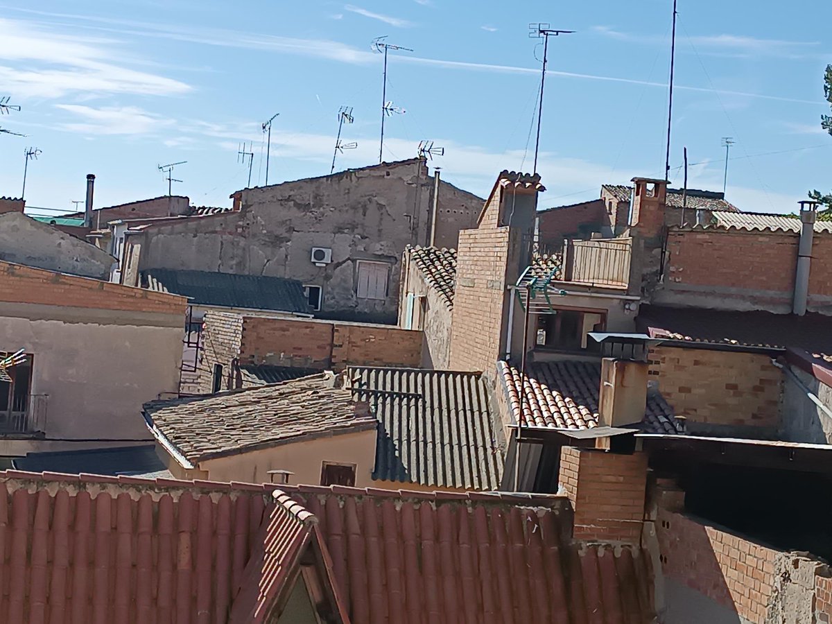 imolleida's tweet photo. Visita tècnica del alumnes de comunitats energètiques a @AFarfanya. Gràcies @noumri_omar i @Km0Energy per obrir-nos les portes.
#EstalviEnergetic#TransicioEnergètica#IMO #ocupació#economiaverda https://t.co/aPsAEWvzZG