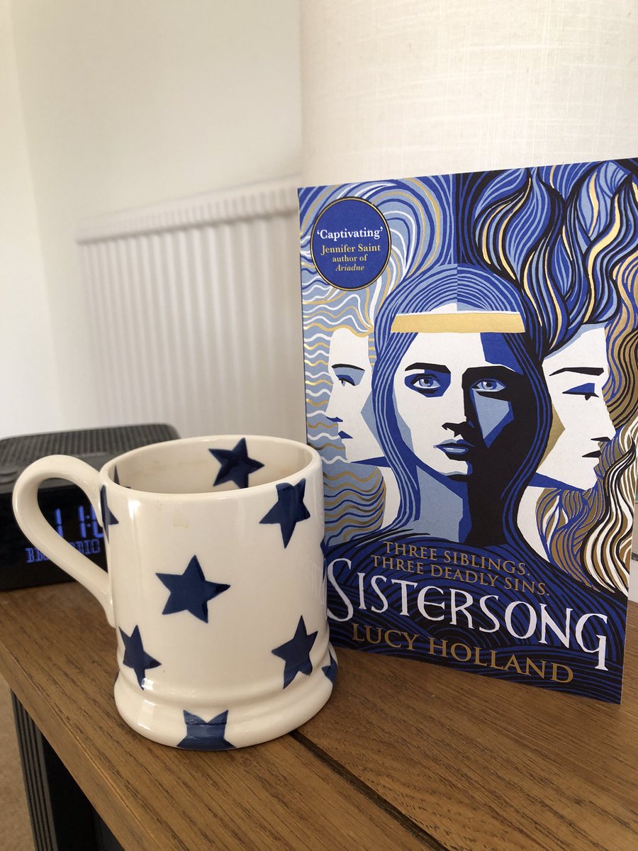 georgiawrites's tweet photo. Love it when the #bookbythebedside matches the mug 😆 #greatreads #sistersong @silvanhistorian @panmacmillan #devonwriters @EmmaBridgewater #Devon https://t.co/fESkxqS6Gl