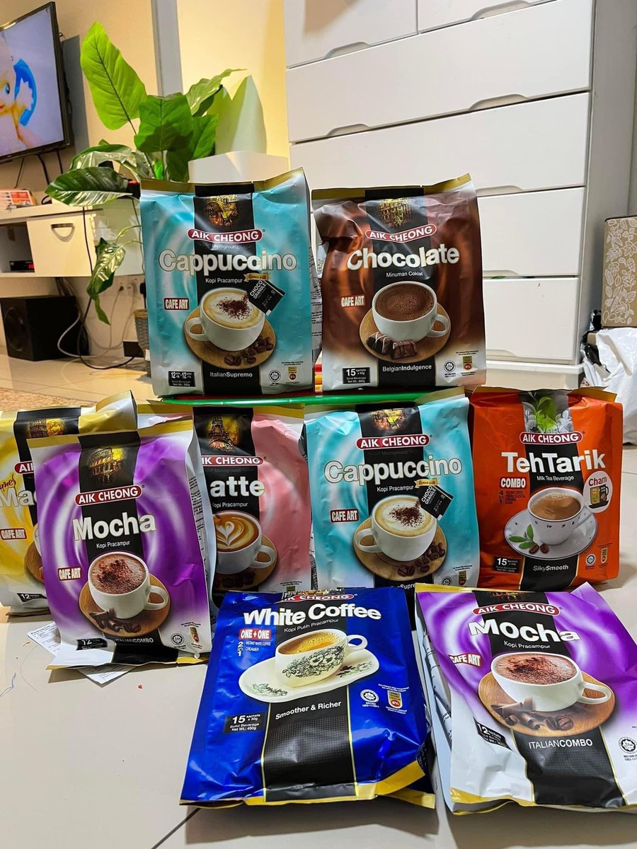 MalayFoodHunter's tweet photo. COFFEE LOVER HADIR !‼️✅

Musim2 hujan ni mmg sedap lahhh hirup kopi panas2 ni korang jangan terkejut pulak tau bila rasa kopi ni mcm ehhh sama mcm beli dekat STARBUCK! https://t.co/J4TxCa6fQT