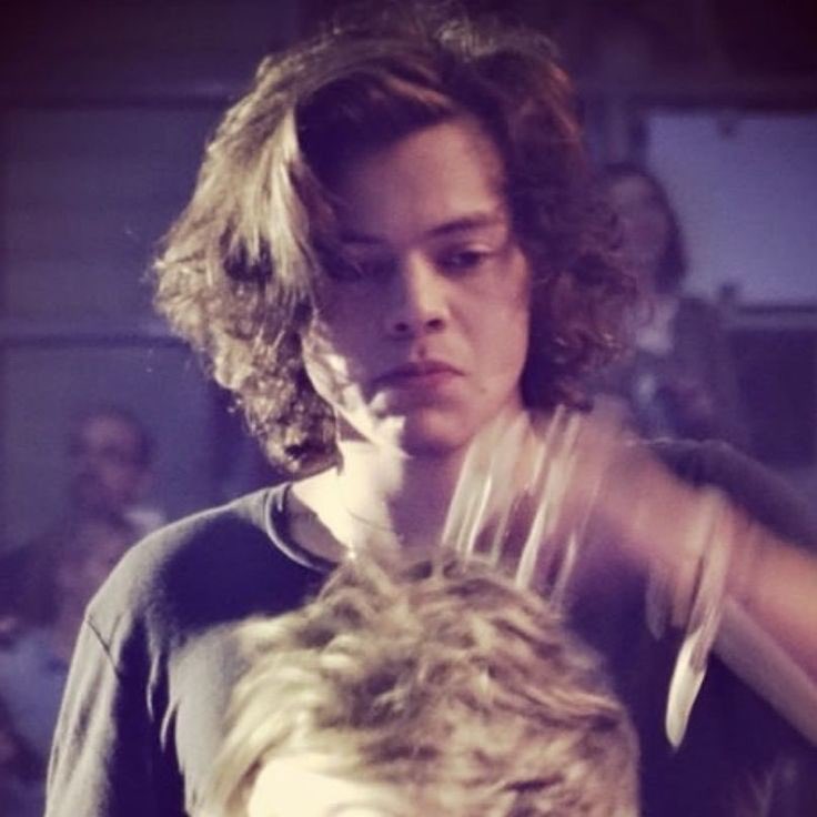2014harryy's tweet photo. I’m voting for Harry Styles for Artist of the Year at the #AMAs https://t.co/WRsIrQ50x2