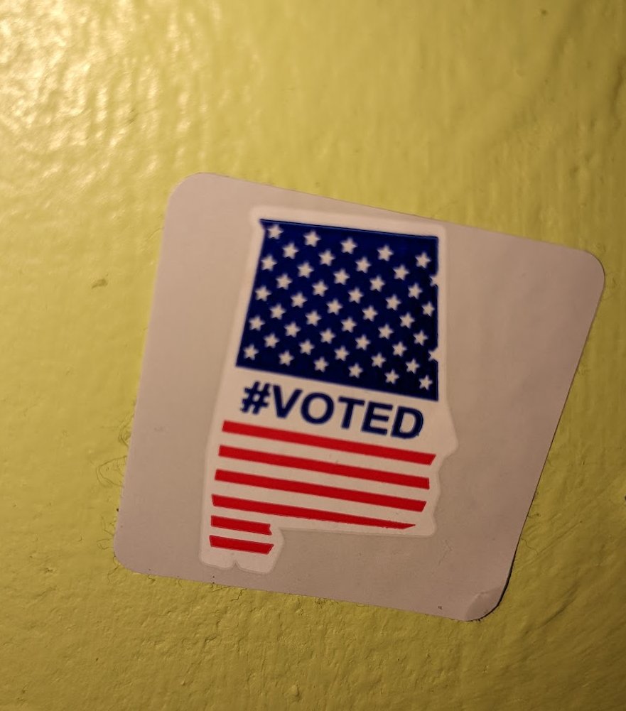 PoppingSpree's tweet photo. Geeeeeeeeeet VOTED on https://t.co/CSLOJaHK0x
