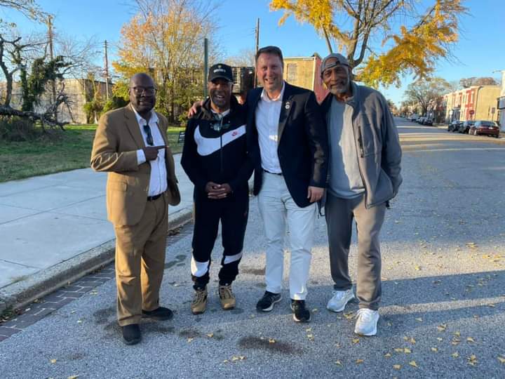 CAnderson2020's tweet photo. Great walkthrough of Baltimore with @DanCoxEsq. @AttmansDeli was very receptive to our message. We visited #district40 as well. #coxforfreedom #VoteThemAllOut2022 #baltimore #MD #WalkAway #coxforfreedom #VoteRedInNovember https://t.co/65HQooXU6R