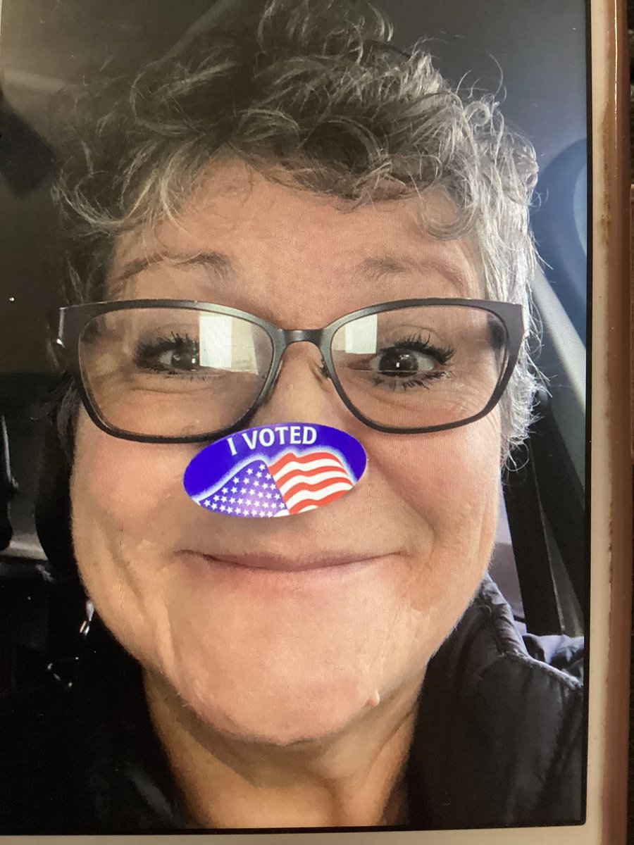 sharsyn's tweet photo. For my Mom, so she doesn’t have to come out of retirement due to losing Soc Sec
For my future daughters-in-law &amp; granddaughters, so they have the same rights to control their bodies that I’ve had my whole life
For my sons, so that their first &amp; second time voting isn’t their last https://t.co/tpUwCZyrQU