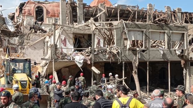 Armenia shelled Ganja, Mingachevir, Yevlakh, Beylagan, Barda, Tartar and other regions inhabited by civilians with ballistic missiles and heavy artillery. 93 civilians, including 12 children and 27 women, were killed and 454 - were injured.

#Zəfərqorumaqlayaşadılır #Şuşa