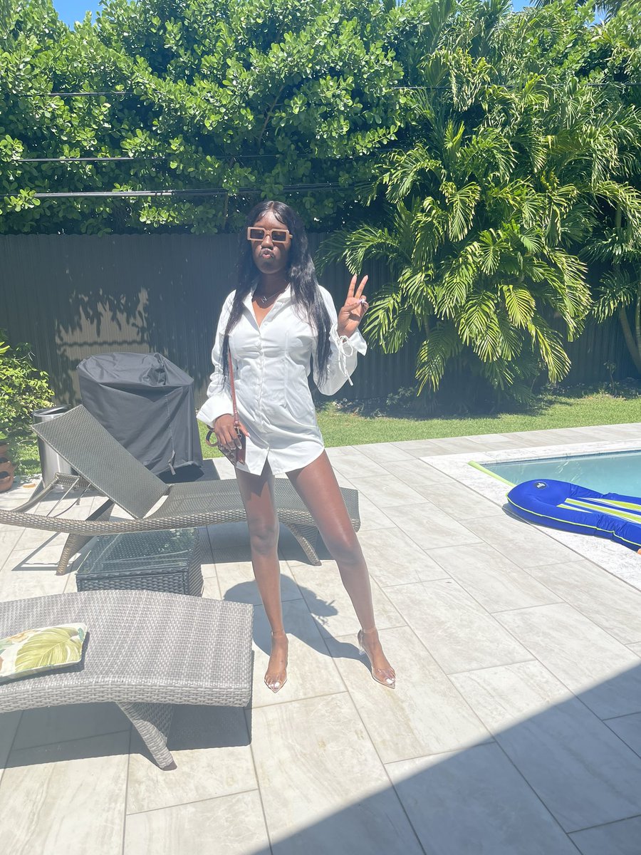 NLasiah's tweet photo. Main Character Energy 🫣 #Blackisbeautiful #Miami https://t.co/RdD530mH1i