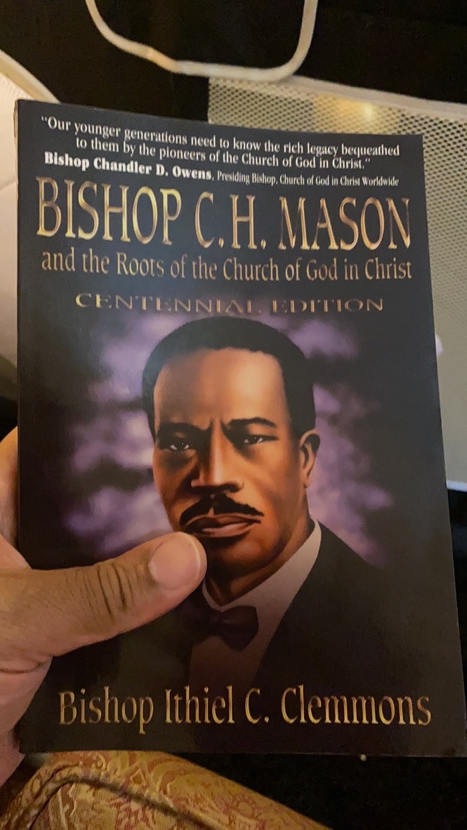 OfficialRIGORHQ's tweet photo. Mason Reflection:  I will never forget the HS days when I was in working for the company that published this book. Those seemed like the toughest times of my life. To Mason's children Happy 114th Holy Convocation Church of God in Christ! @drjchcakely  #COGIC #convocation #mason https://t.co/EqOOLmj8sn