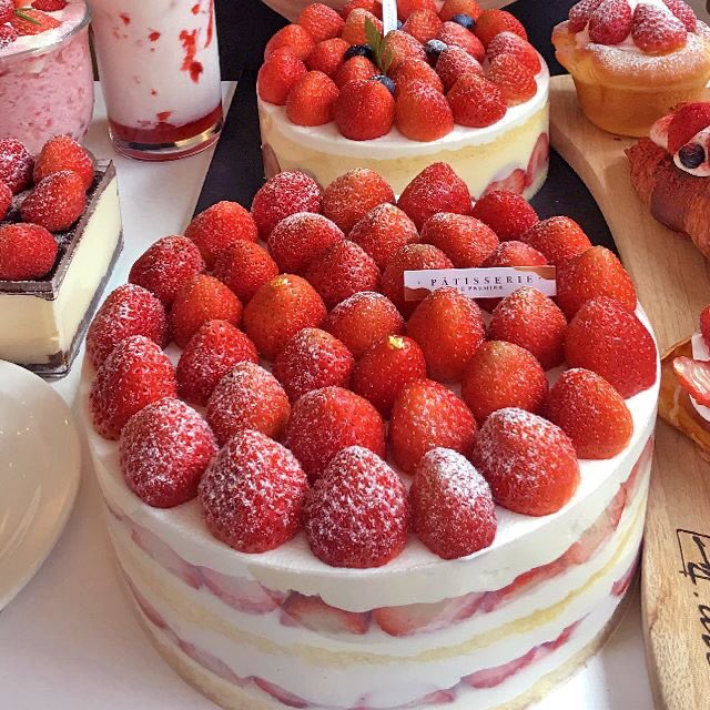 Cute Dessert tweet media