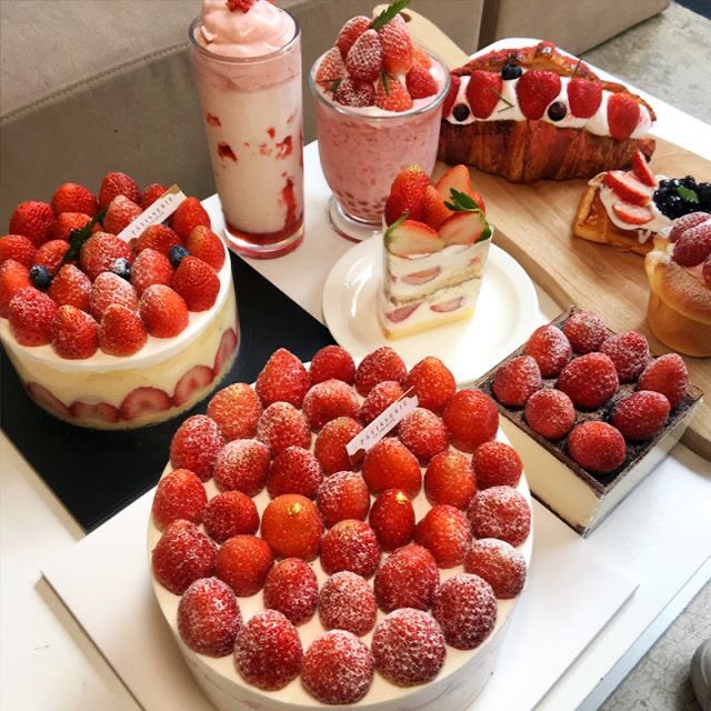 Cute Dessert tweet media