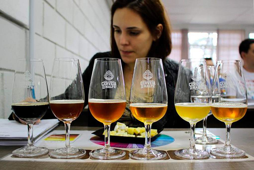 RevistaBeerArt's tweet photo. Black Week cervejeira dá desconto na ESCM: 
https://t.co/6x5yyw7hnB https://t.co/iGNcVPoiPG