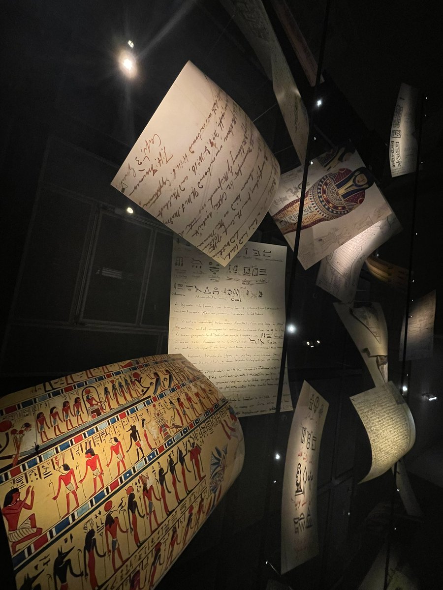 A morning spent at the <a href="/britishmuseum/">British Museum</a> with <a href="/TessBaber/">Tess Baber</a> at the Hieroglyphics: Unlocking ancient Egypt exhibition! This evening I’ll be talking about travellers, mummies, Victorians, museums, &amp; more at <a href="/horsehospital/">The Horse Hospital</a> tickets: miskatonicinstitute.com/events/beneath… <a href="/MiskatonicIHS/">Miskatonic Institute of Horror Studies</a> <a href="/CigaretteBurns_/">Miskatonic IHS London</a>