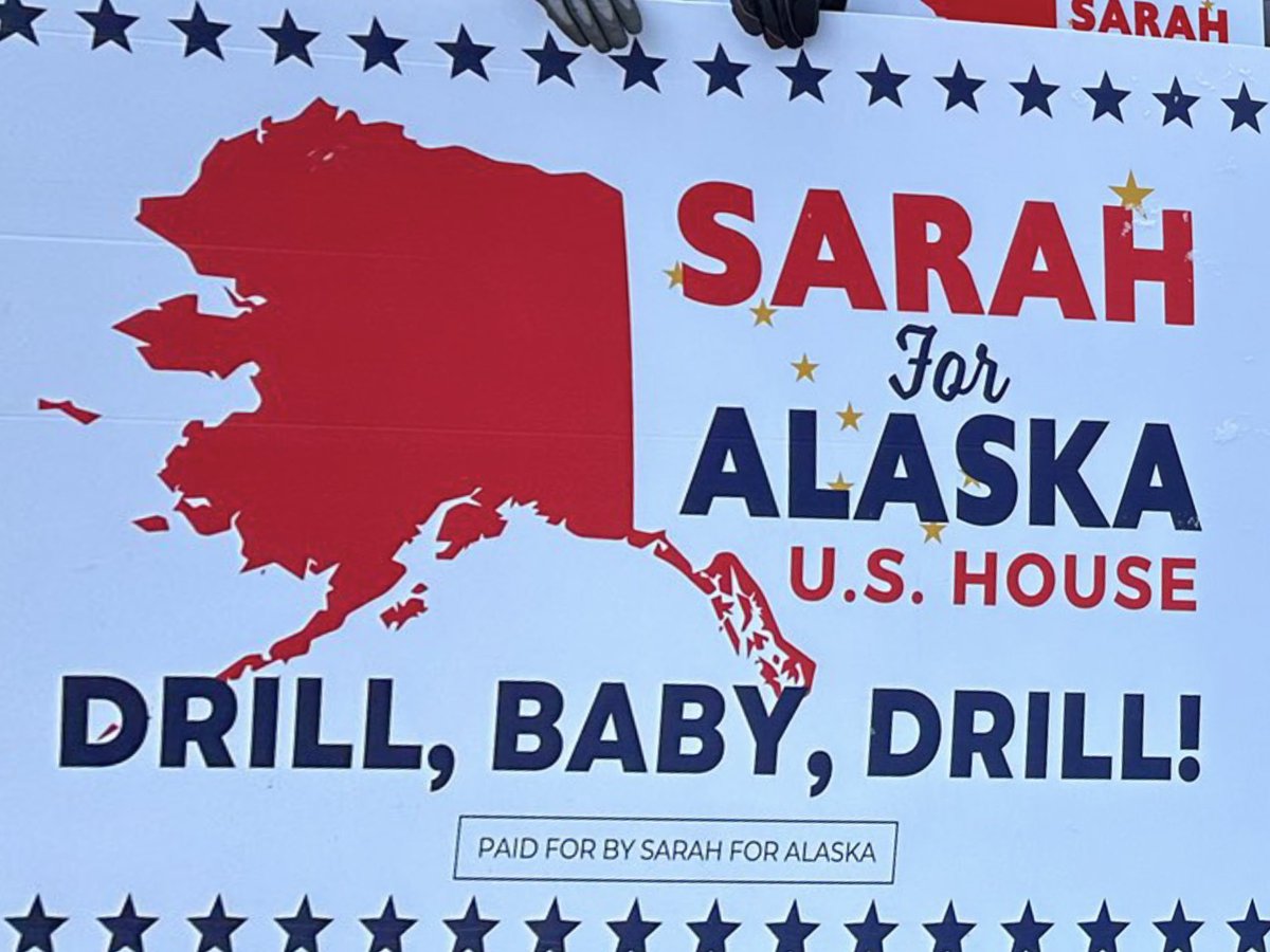 ginthegin's tweet photo. Pulling for tenacious @SarahPalinUSA to win with her strong track record of effective advocacy for her state! Sheβs always been a fighter for Alaska. #SarahForAlaska #ThatWoman π» πΊπΈ ππ» https://t.co/UW1ppHeeET