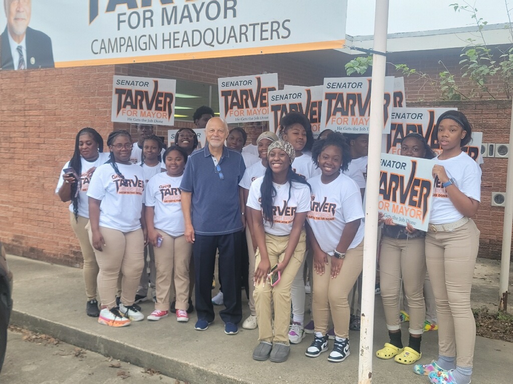 TeamGregTarver's tweet photo. #TeamTarver encourages you to vote #SenatorGregTarverForMayor!

Let's move our city forward in the right direction for our youth!

#GregTarverForMayor https://t.co/R2lXHEe7AP