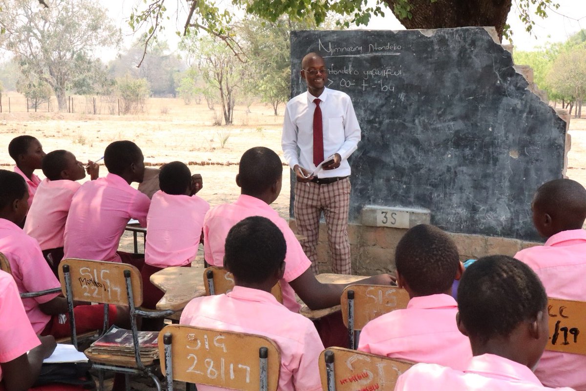 DAY 14: This weekend we did the ring beam. We shld be ready to roof by next week. These learners can't wait to move from under the tree to a proper classroom. This project is being done by <a href="/CitizInitiative/">Citizens Initiative</a> funded by IOM Washington in partnership with <a href="/IOMZimbabwe/">IOM Zimbabwe</a>