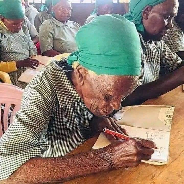 Mukefoundation's tweet image. Learning never ends.They are old but we still need to give them hope and chance