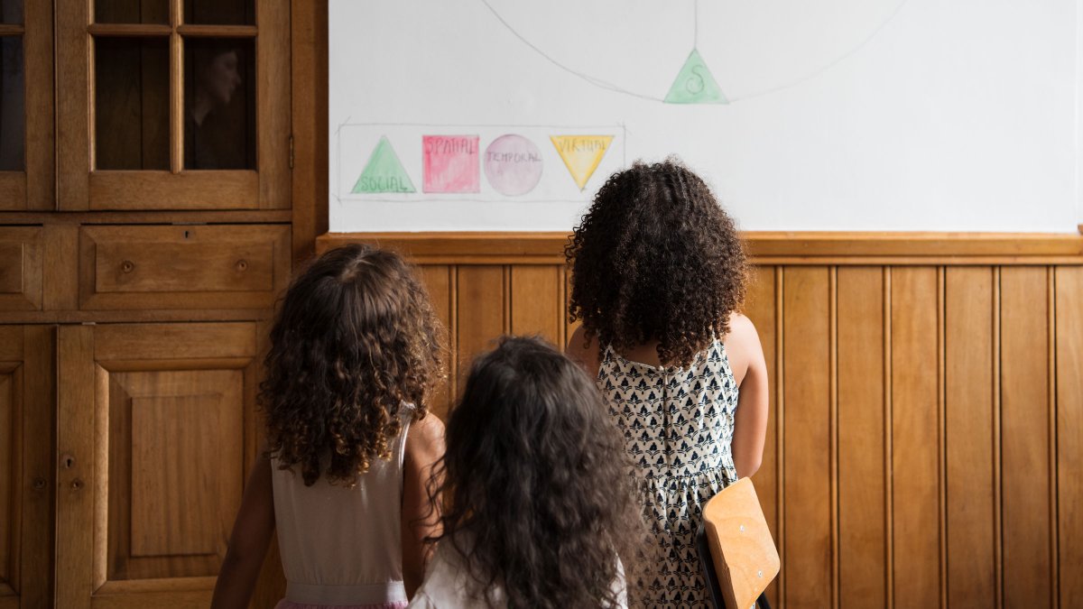 We are deeply saddened by the news that artist Emily Hesse has passed away.

We were honoured to present Emily’s exhibition ‘The Witches’ Institution’ 27 May – 18 Sep 2022.

Here, we share her moving response to a series of photos taken in the show: bit.ly/Emily-Hesse