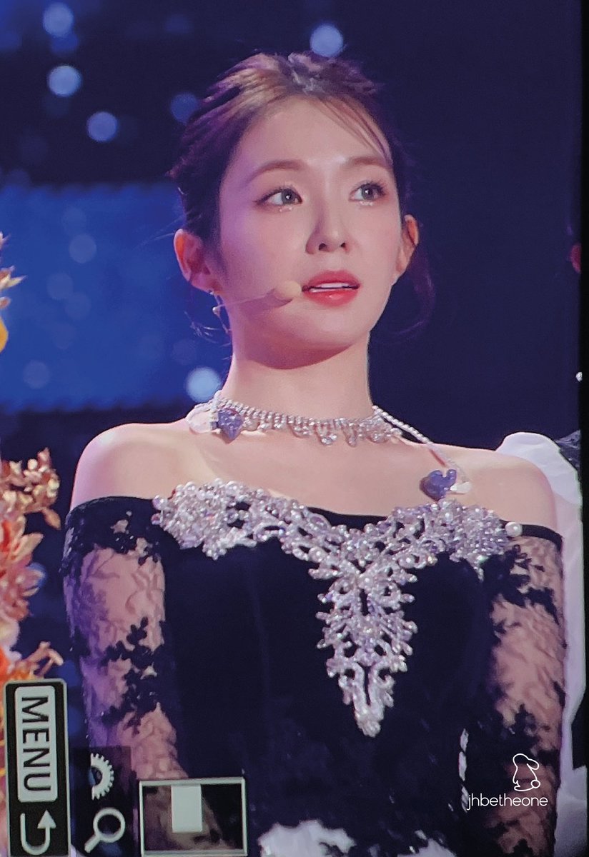 jhbetheone's tweet photo. Irene Preview 1 @ 20221108 GMA

I am speechless. 😭

#아이린 #IRENE
#Redvelvet https://t.co/gmBkJm30GF