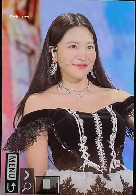 Purple_aroma's tweet image. 221108 GMA❤️
#예리 #레드벨벳 #RedVelvet #yeri