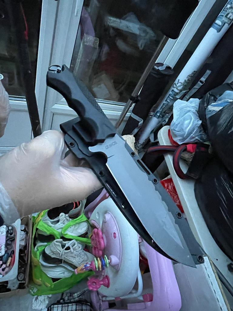 hackney-police-on-twitter-proactive-cid-executed-a-warrant-in-e5