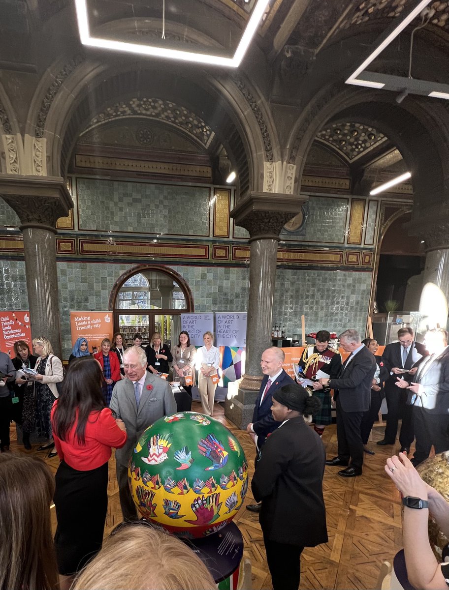 bishopyoungce's tweet photo. King Charles III admired the art work and poetry submissions of our young students as part of @TWR_org #RoyalVisit #LeedsArtGallery #Proud https://t.co/9U1ZEblCKT