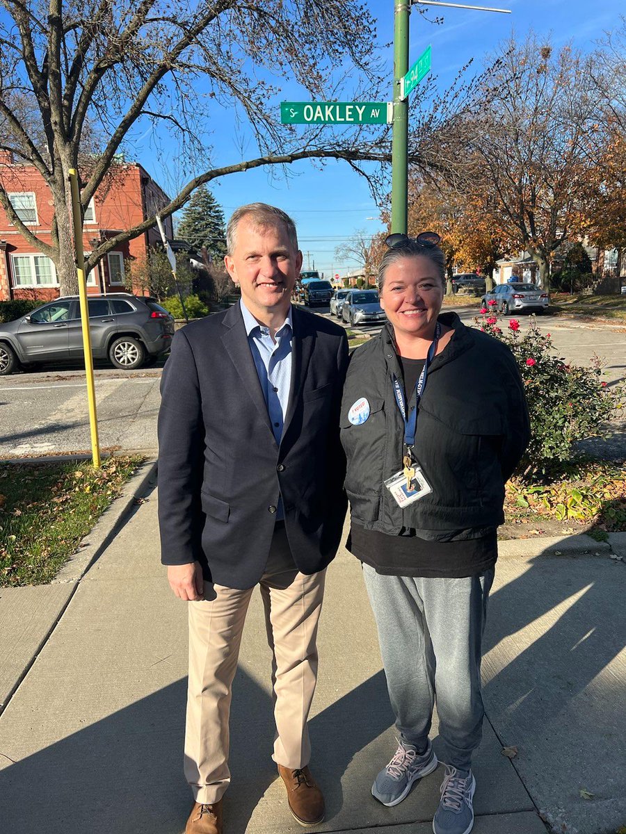 Starting the day talking to voters in the 19th Ward!