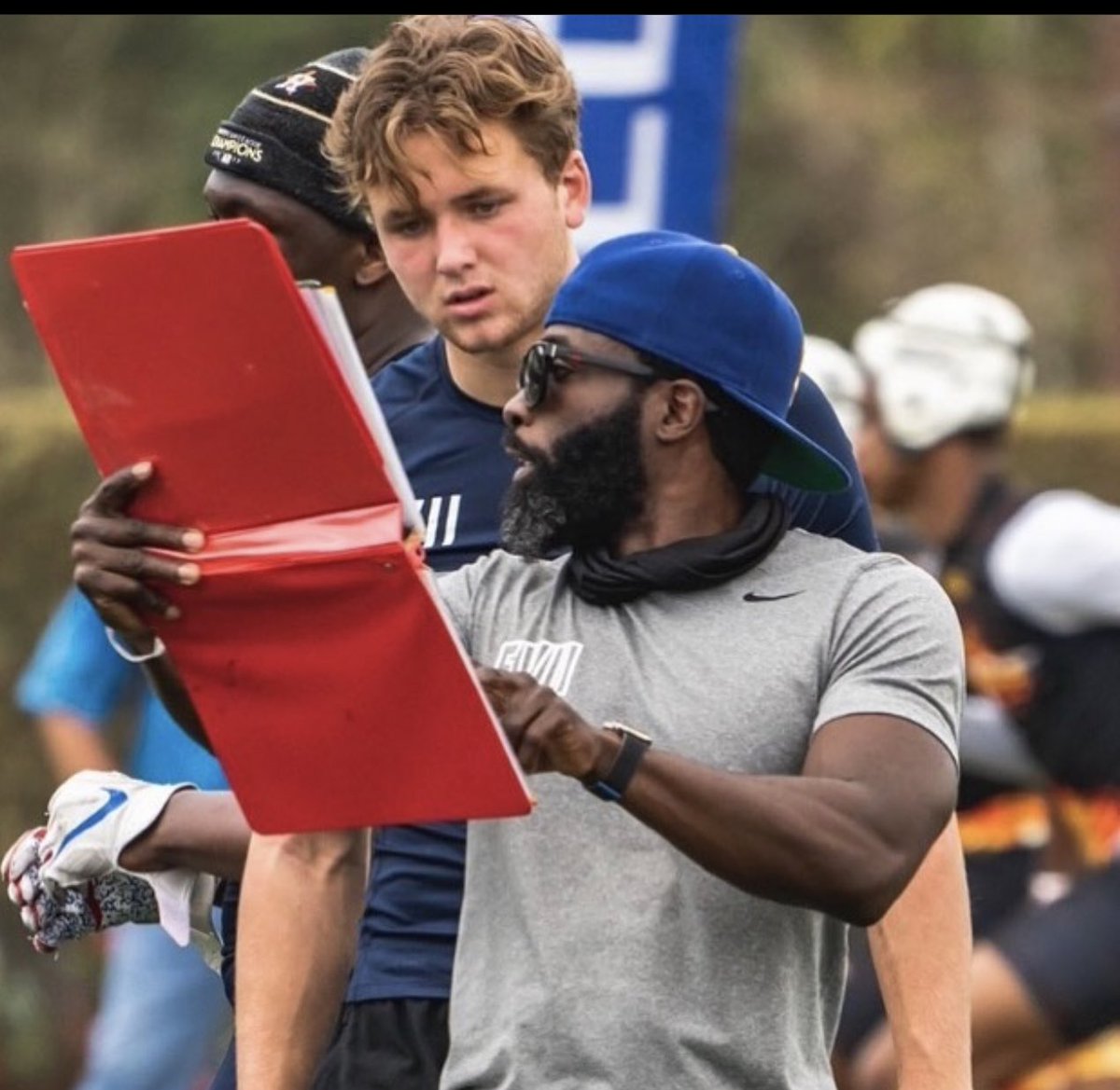 team7v7's tweet photo. 1 @Pylon7on7 tournament championships (Dallas 2020)
4 teams (Madison HS 7v7/ 210 Savage/ Lone Star Dream Team/ Team FVII)
70 scholarships players
ARE YOU A SEVEN?
#Everybodyisfood https://t.co/HHxk5PmwvV