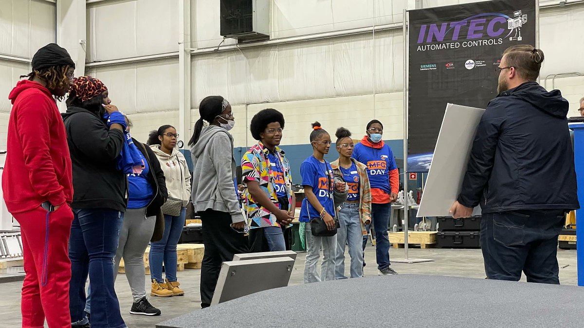 FuturamicTEC's tweet photo. Encouraging young people to explore Science, Technology, Engineering, and Math careers. Happy National #STEMDay!
#STEM #STEAMDay #STEMDay2022 #STEMcareers https://t.co/L6dl6LUYjC