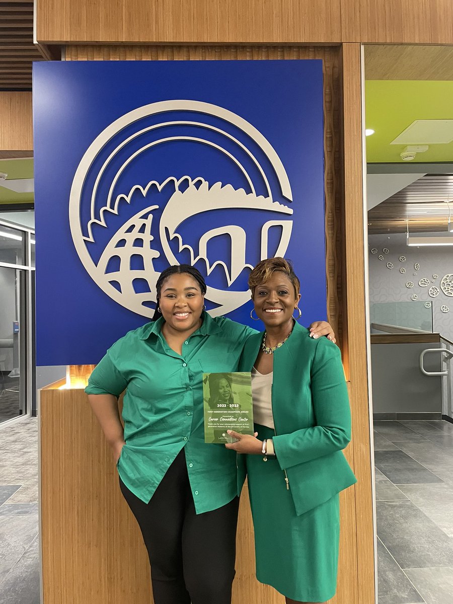 UFCareerCenter's tweet image. Happy National First-Gen Day! This morning we had the honor of being awarded the 2022 First-Generation Champions Award! We want to thank @MFOSatUF for not only the recognition, but also all the hard work they do to support First-Generation students here at @uflorida. #firstgenuf