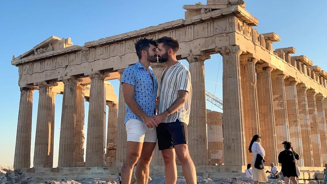PurpleRoofs's tweet photo. Gay Athens. It’s iconic. It’s dirty. It’s spectacular. It’s hectic. It’s dazzling. It’s unforgettable! The Nomadic Boys share their favorite things about it.

https://t.co/kFZ172Frpl

#purpleroofs #gaytravel #gayathens #athens @nomadicboys https://t.co/wy2JlSInZx