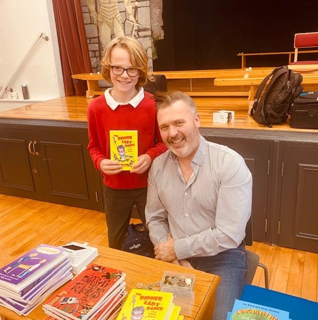 St Anne's Royton tweet media