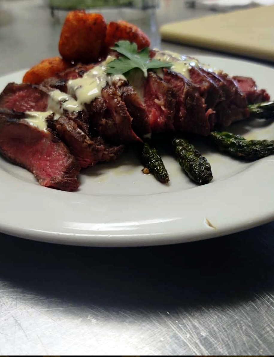 Black_UnicornTX's tweet image. Professional chef powers activate :) #ProfessionalChef #ThatGirlCanCook #AustinChef #EscoffierCulinarySchool