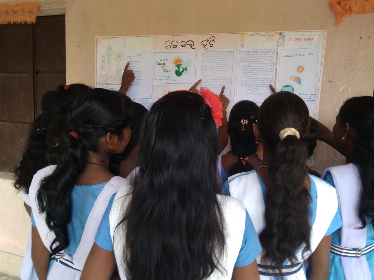 pecuc1's tweet photo. Wall magazine by #childreporter at keonjhar.. #childparticipation @UNICEFIndia https://t.co/MxWf2vJ8Lf