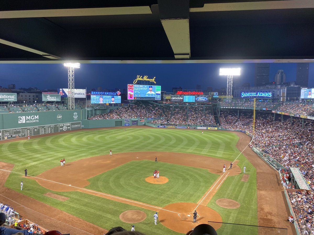 darvari_mazdak's tweet photo. Super excited to announce I’ve accepted an offer to join the @RedSox as a Baseball Operations Associate. 

I can’t thank @lexbaseball2022, @BlueGrayUSA, @Lynninvitation1, &amp; @UMassBaseball enough for my wonderful experiences &amp; @harborhawks for a life changing year!

#dirtywater https://t.co/XpIuWoC0aP