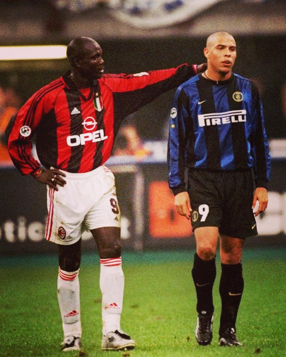 CES_shirts's tweet photo. 🚨NEW PRINT CLAXON🚨
⚽️ 9 RONALDO 🇧🇷
📆 Inter Milan - Home - 1999/2000 📸
El Fenomeno x Inter.
That’s the post.
🔥🔥🔥
🔵
⚫️
📧enquiries@cesshirts.com
📲Drop a DM here @ CES HQ to discuss all things printing.
➖
#inter #seriea #calcio #shirtprinting #namesets #intermilan https://t.co/VUxC8Ryn9W