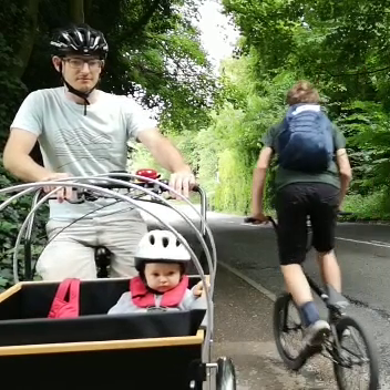 Kings Worthy folk: Hampshire CC is hosting a drop-in workshop tomorrow between 1:30PM and 3:30PM at the Jubilee Hall, to share views on how to make Worthy Road safer and more attractive for cyclists &amp; pedestrians.