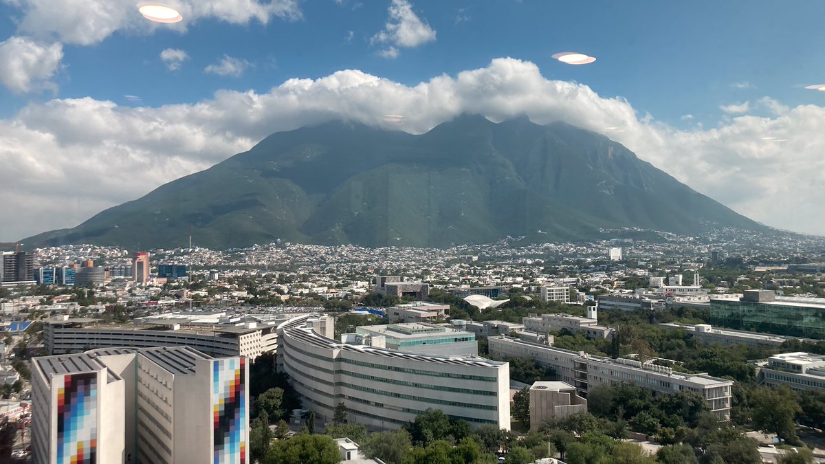 Luis_SotoQC's tweet photo. Desde la @QuebecMX tuvimos el gusto de participar en la primera jornada de @congresociki  #CIKI2022 importante congreso en innovación co organizado por @ouiiohe , que tiene su sede en #Montreal y la universidad anfitriona @TECcampusMTY además visitamos @i2t2nl @CIDESI_CONACYT https://t.co/mysaMgUpsF