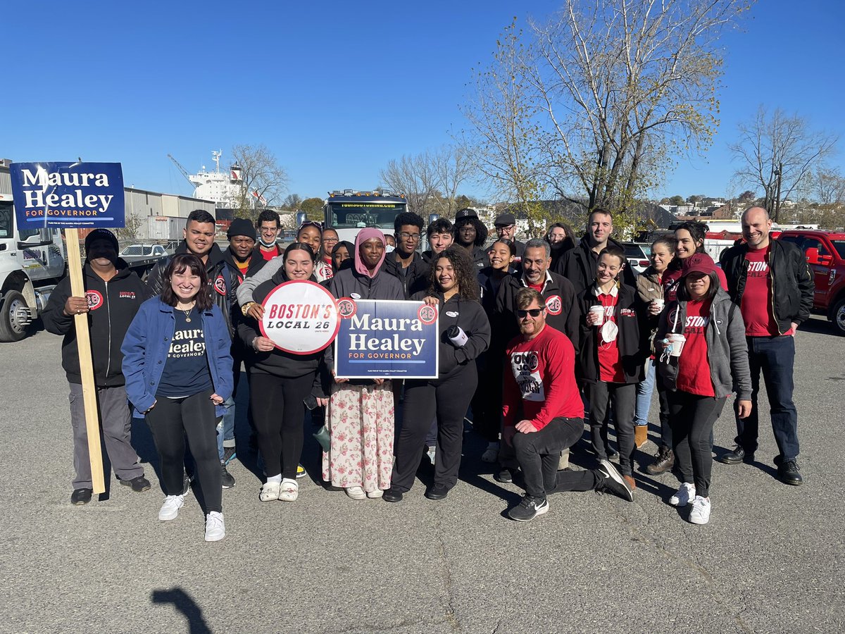 elvirakmora's tweet photo. Happy #ElectionDay MA! Thank you to @UNITEHERE26 & our amazing #TeamHealey for starting the morning off right in #Eastie π https://t.co/COLhuPLI0d